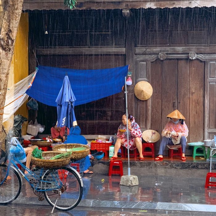 Khám phá Hội An trong cơn mưa, vẻ đẹp đa tình trong lòng phố cổ