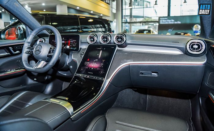 Ảnh chi tiết Mercedes-Benz C300 AMG First Edition 2022 tại đại lý c300-amg-fe-2022-33.jpg