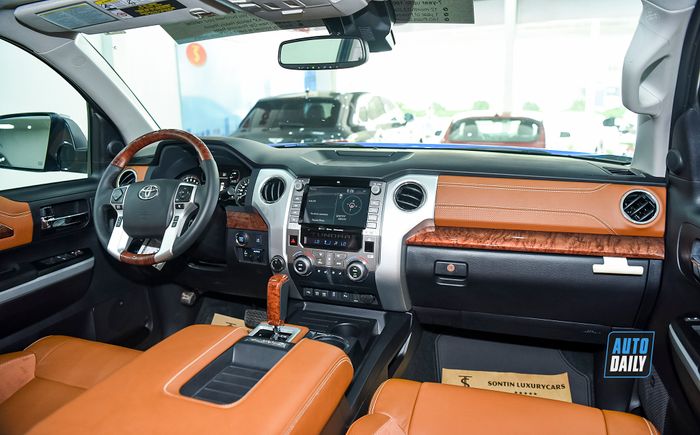 Thông tin chi tiết về Toyota Tundra 1794 2021, động cơ V8 5.7L mới về Việt Nam t28.jpg