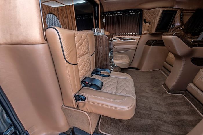 Khám phá Escalade 2022 bọc thép của AddArmor 991538.jpg