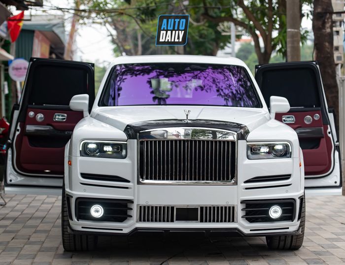 Khám phá chiếc Rolls-Royce Cullinan độ Mansory màu trắng duy nhất tại Việt Nam rolls-royce-cullinan-mansory-Mytour-7.JPG