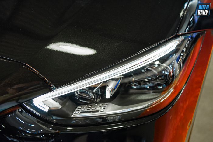 Ảnh chi tiết Mercedes-Benz C300 AMG First Edition 2022 tại đại lý c300-amg-fe-2022-18.jpg