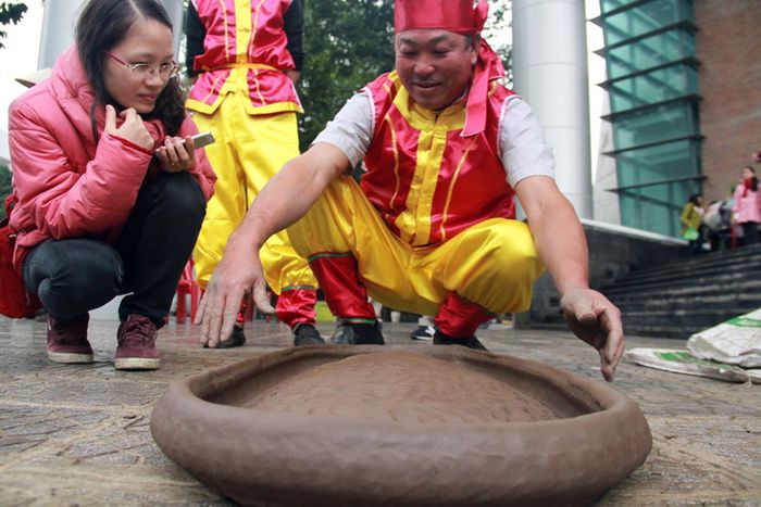Bạn có biết về Lễ hội đánh pháo đất ở Hải Phòng không? 3