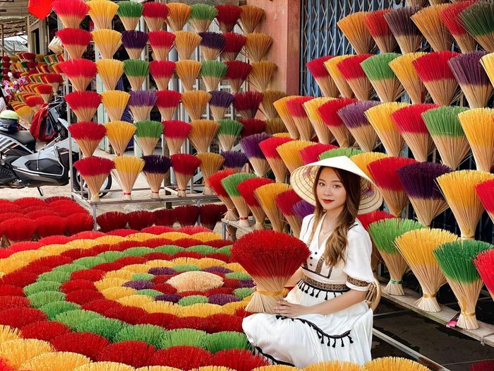Trước làng hương Thủy Xuân, một vẻ đẹp không thể cưỡng lại