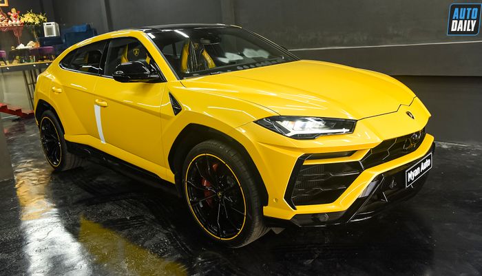 Cận cảnh Siêu SUV Lamborghini Urus Pearl Capsule 2022 đầu tiên về Việt Nam 10.jpg