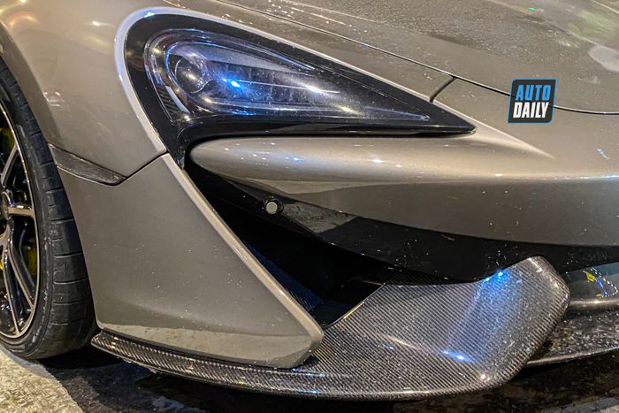 McLaren 570S trước đây của Cường Đô-la, đã 'gỡ bỏ' gói độ Vorsteiner để trở về trạng thái 'nguyên bản'.