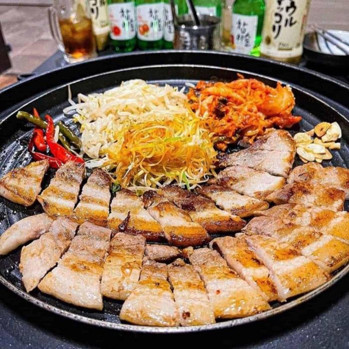 Lạc vào hương vị đặc trưng của Samgyeopsal nổi tiếng từ xứ sở của kim chi