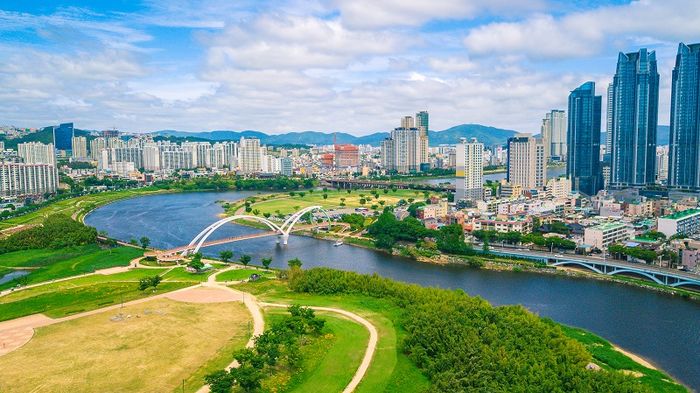 Daegu hiện đại với sự kết hợp độc đáo giữa công nghiệp và văn hóa truyền thống