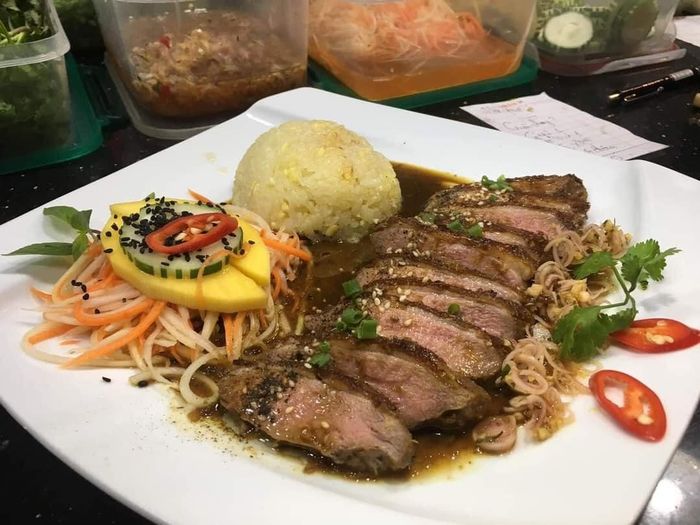 Red Dragon Restaurant Hoi An - Thưởng thức hương vị Việt theo phong cách Tây Âu sang trọng 10