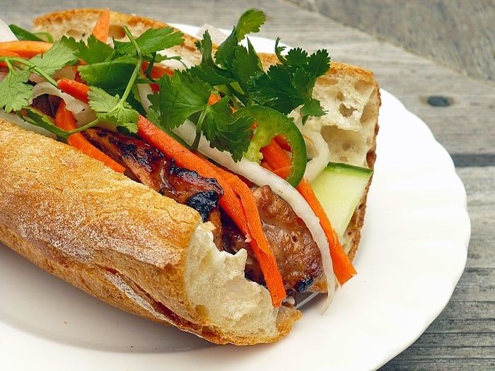 Bánh mì ngon Sài Gòn