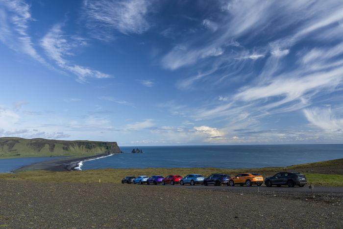 Khám phá băng đảo Iceland cùng dàn siêu SUV Lamborghini Urus lamborghini-urus-esperienza-avventura-14.jpg