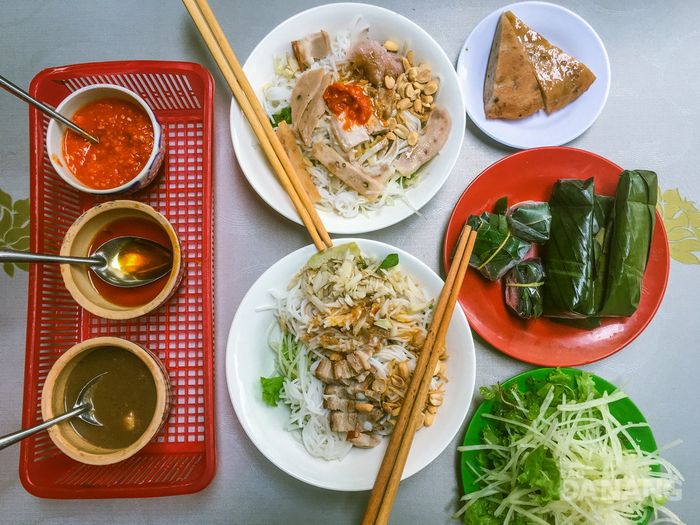 Hương vị đặc trưng của bún mắm nêm Hội An luôn là một trải nghiệm không thể bỏ qua khi bạn đặt chân đến đây.