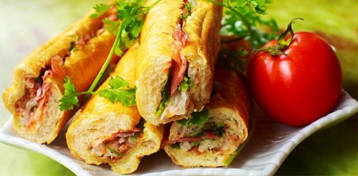 Bánh mì ngon Sài Gòn