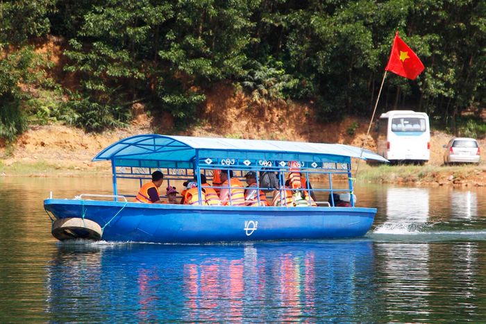 Suối Tiên - Vẻ đẹp tự nhiên giữa rừng thiên nhiên