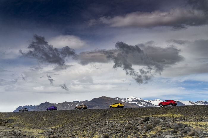 Khám phá băng đảo Iceland cùng dàn siêu SUV Lamborghini Urus lamborghini-urus-esperienza-avventura-22.jpg