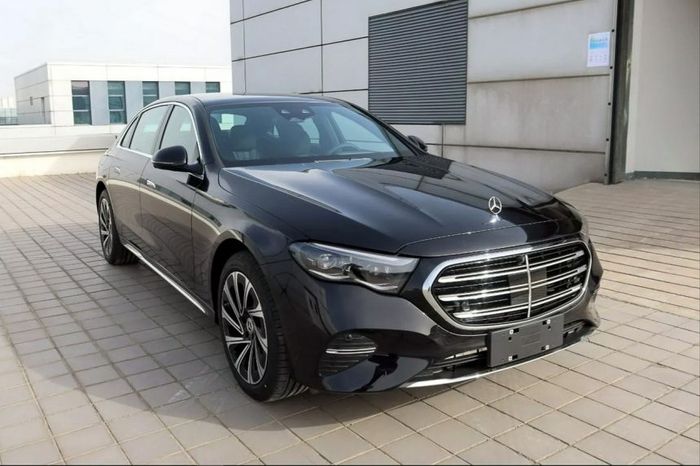 Mercedes-Benz E-Class 2024 sẽ có thêm phiên bản cơ sở dài mercedes-benz-e-class-l-3.jpg