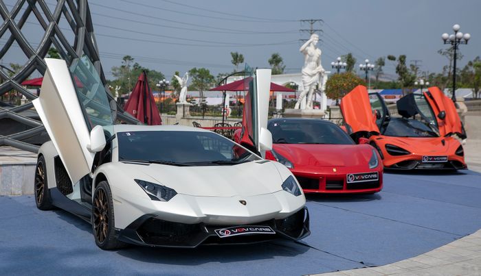 Hình ảnh của chiếc Lamborghini Aventador mới mà đại gia Huế đã mua về.