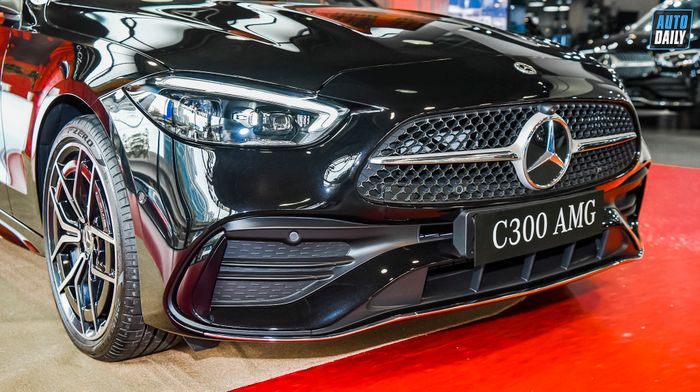 Ảnh chi tiết Mercedes-Benz C300 AMG First Edition 2022 tại đại lý c300-amg-fe-2022-24.jpg