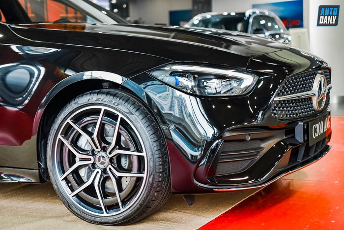 Ảnh chi tiết Mercedes-Benz C300 AMG First Edition 2022 tại đại lý c300-amg-fe-2022-13.jpg