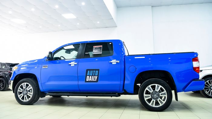Thông tin chi tiết về Toyota Tundra 1794 2021, động cơ V8 5.7L mới về Việt Nam t7.jpg