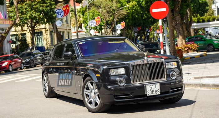 Rolls-Royce Phantom Rồng của 'Bầu' Kiên trở lại sau 10 năm, kỷ niệm quan trọng với Việt Nam adt-9335-copy.jpg