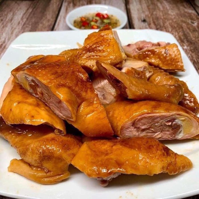 Khám phá hương vị đặc sản Gà xông khói Jơ Rai tại Gia Lai không thể bỏ lỡ