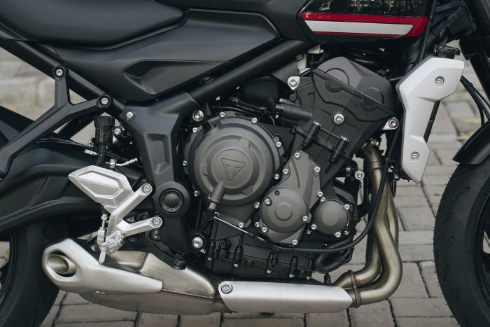 So sánh giữa Aprilia Tuono 660 và Triumph Trident 660: Lựa chọn naked bike nào? Triumph Trident 660 (1).jpg