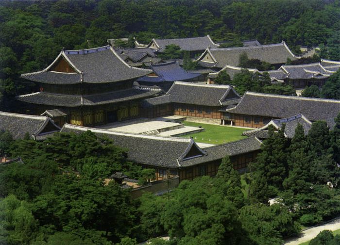Trải nghiệm vẻ uy nghi và tráng lệ của cung điện Changdeokgung 12