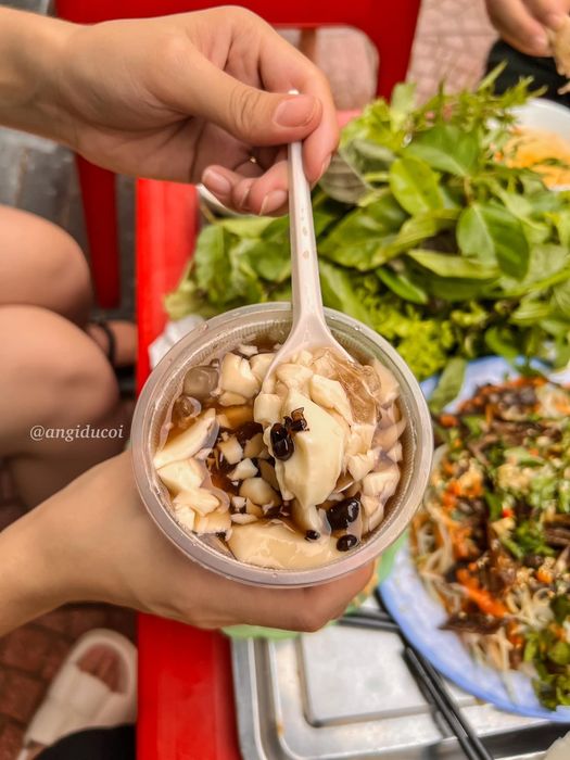 Một ngày tham gia Tour Ăn Hải Phòng cùng bạn bè sẽ thật sự đáng nhớ