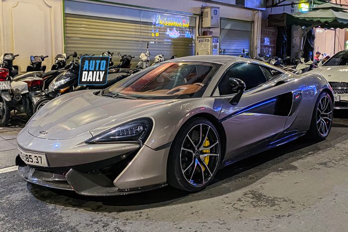 McLaren 570S trước đây của Cường Đô-la, đã 'gỡ bỏ' gói độ Vorsteiner để trở về trạng thái 'nguyên bản'.