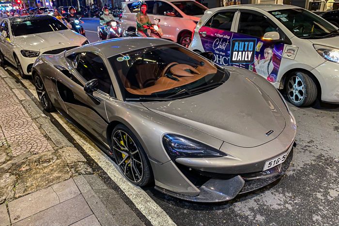 McLaren 570S trước đây của Cường Đô-la, đã 'gỡ bỏ' gói độ Vorsteiner để trở về trạng thái 'nguyên bản'.