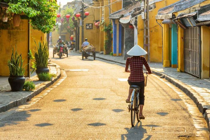 Trải nghiệm đầy đủ vẻ đẹp yên bình của Phố cổ Hội An với những kinh nghiệm du lịch tự túc tuyệt vời