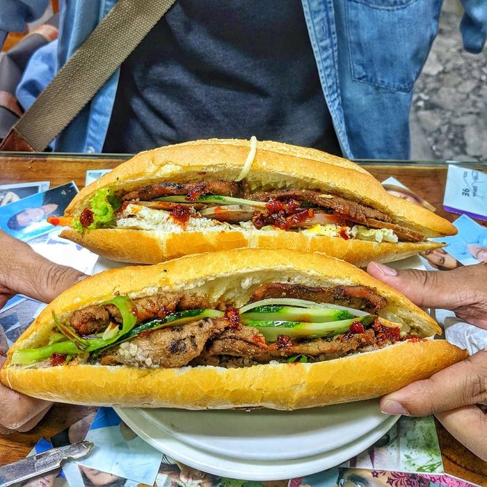 Bánh mì Madam Khánh Hội An - Trải nghiệm hương vị bánh mì tuyệt vời nhất thế giới 3