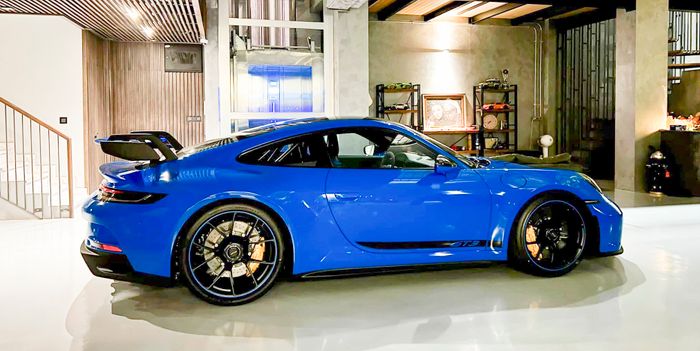 Doanh nhân Quốc Cường mua chiếc Porsche 911 GT3 2022 đầu tiên tại Việt Nam