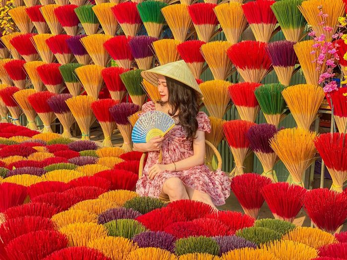 Trước làng hương Thủy Xuân, một vẻ đẹp không thể cưỡng lại