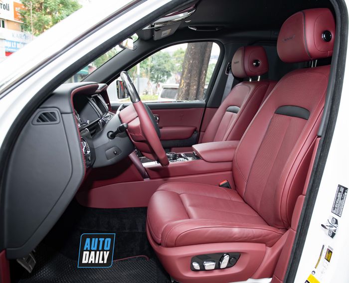 Khám phá chiếc Rolls-Royce Cullinan độ Mansory màu trắng duy nhất tại Việt Nam rolls-royce-cullinan-mansory-Mytour-23.JPG