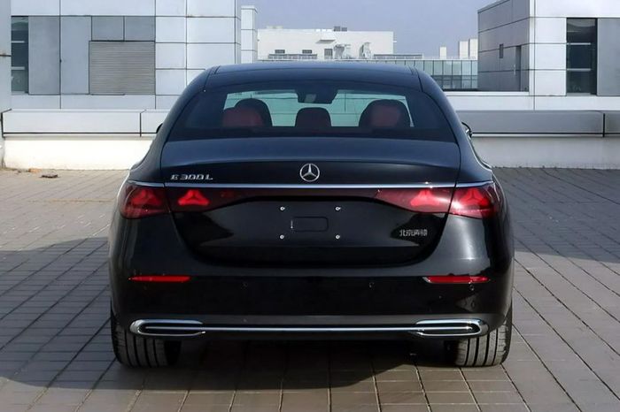 Mercedes-Benz E-Class 2024 sẽ có thêm phiên bản cơ sở dài mercedes-benz-e-class-l-2.jpg