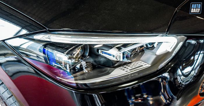 Ảnh chi tiết Mercedes-Benz C300 AMG First Edition 2022 tại đại lý c300-amg-fe-2022-17.jpg