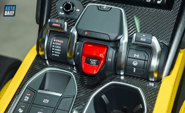 Bức hình chi tiết của chiếc Lamborghini Urus Pearl Capsule 2022 đầu tiên tại Việt Nam, ảnh số 31.jpg