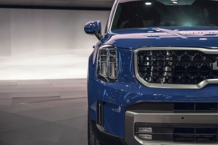 Ảnh thực tế của Kia Telluride 2023: Nam tính, sang trọng, an toàn với nhiều công nghệ, cạnh tranh với Explorer