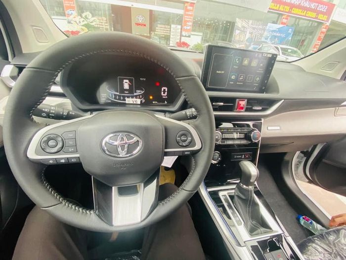 Toyota Veloz Cross 2022 đã về các đại lý, sẵn sàng cho sự kiện ra mắt vào ngày mai. Hình ảnh: 277107886-5056349414472294-8588782466754836451-n.jpeg