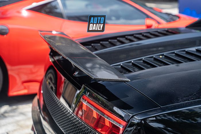 Gần gũi với Lamborghini Gallardo Spyder Performante: siêu xe mui trần hiếm có tại Việt Nam lamborghini-gallardo-spyder-performante-dau-tien-Mytour-10.JPG