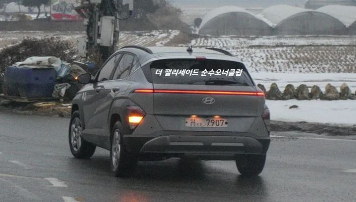 Hyundai Kona 2024 lăn bánh trên đường thực tế: Tiềm năng trở thành mẫu xe hot nếu nhập khẩu vào Việt Nam hyundai-kona-2024-6.jpg