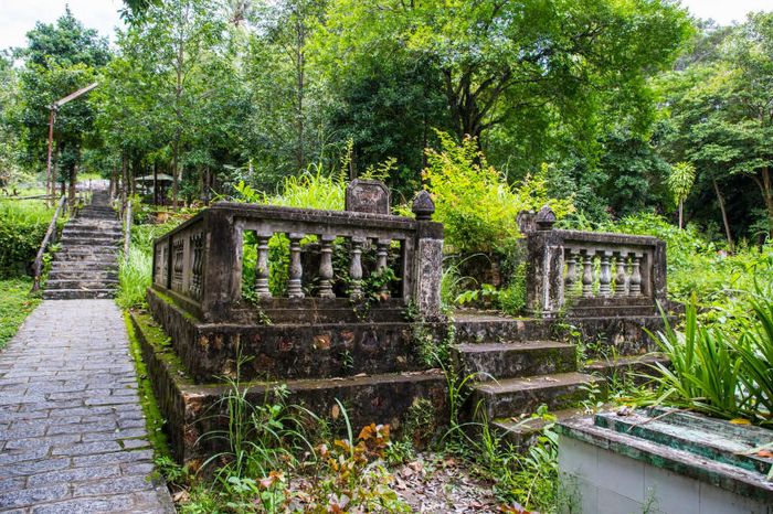 Khu Di Tích Lăng Mạc Cửu Hà Tiên - Nơi Yên Bình Trong Lòng Kiên Giang 10