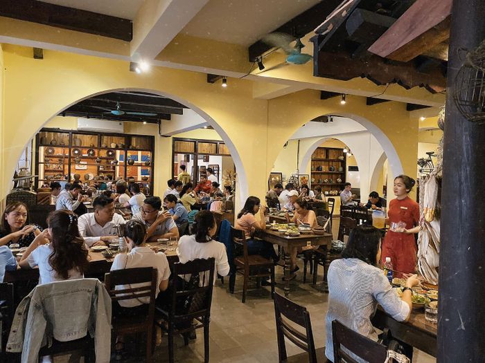 Hãy đến ngay Quán cơm Chạn để thưởng thức cơm niêu đong đầy hương vị kí ức 4