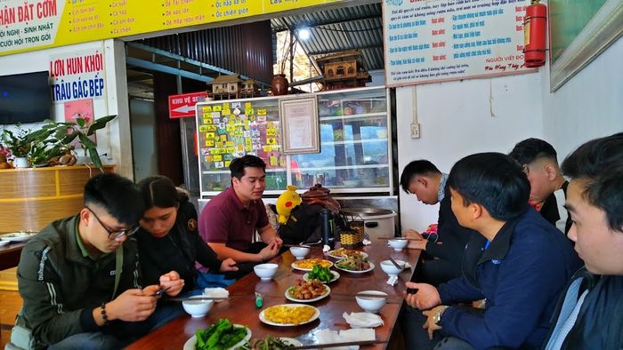 Trải nghiệm ẩm thực tại Nhà hàng Thúy Ẩm Mộc Châu
