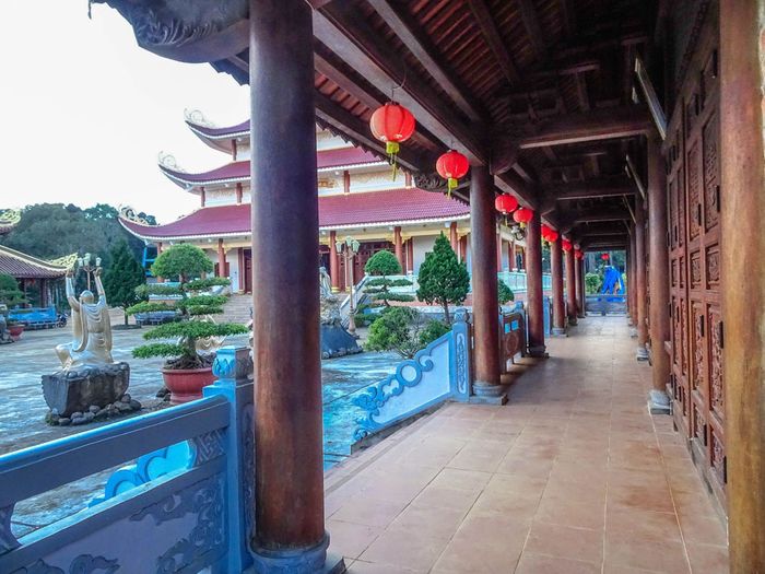 Chùa Khánh Lâm, nơi dừng chân cho tâm hồn bình an 8