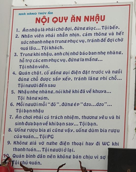 Thưởng thức đặc sản địa phương tại Nhà hàng Thúy Ẩm Mộc Châu là trải nghiệm không thể quên