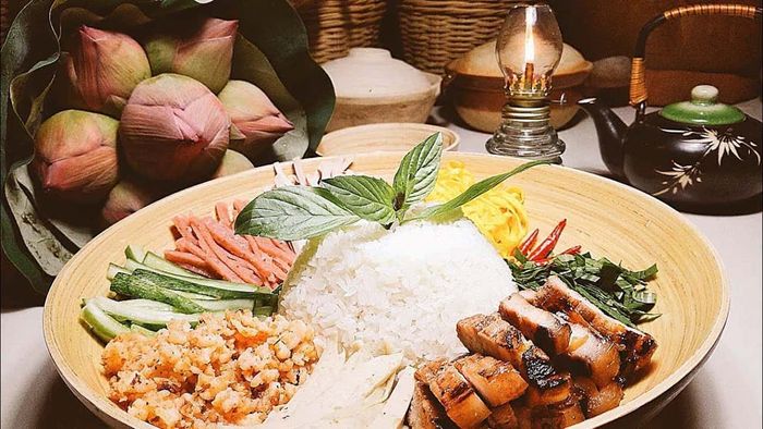 Trong giấc mơ, Người Âm Phủ bay đến Cố Đô thưởng thức Cơm Âm Phủ Huế 6.