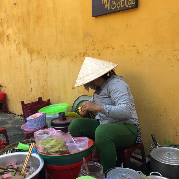 Top 10 món ăn vặt Hội An ngon lạc lối 21